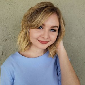 Meet your Posher, Abigail